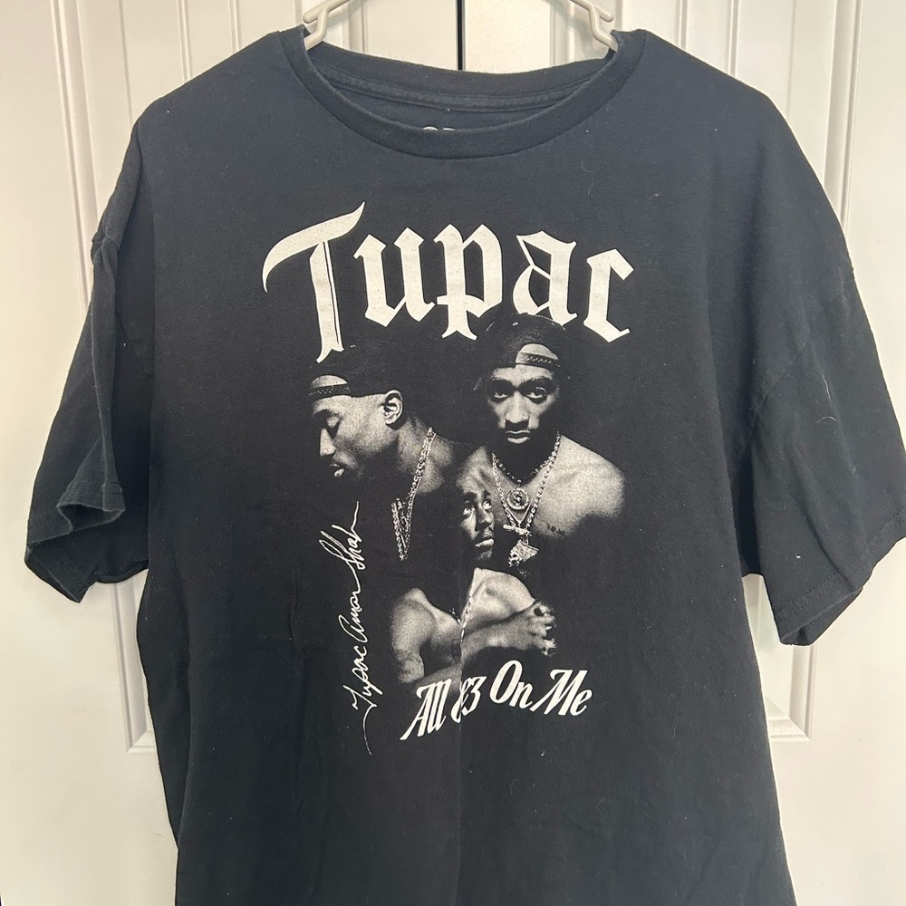 Tupac Black Graphic Tee